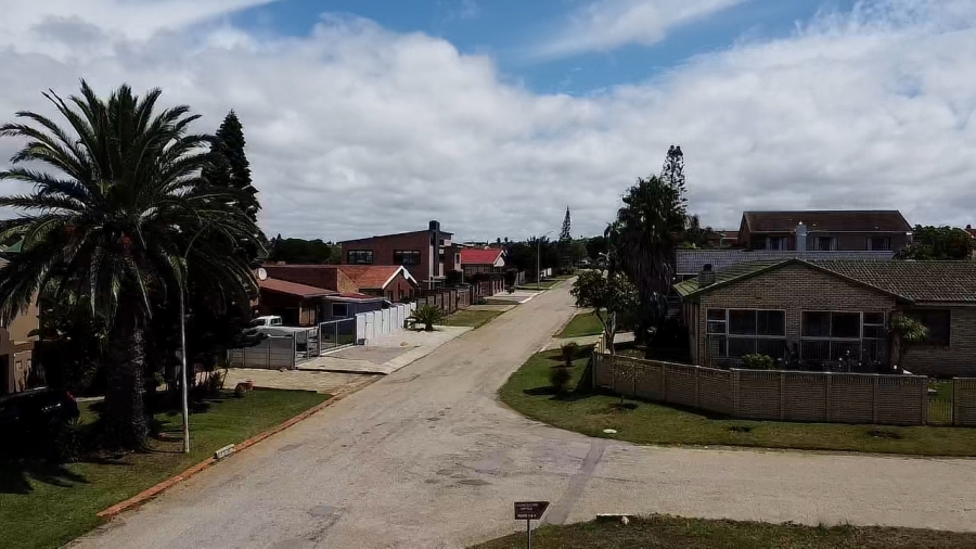 0 Bedroom Property for Sale in Wavecrest Eastern Cape